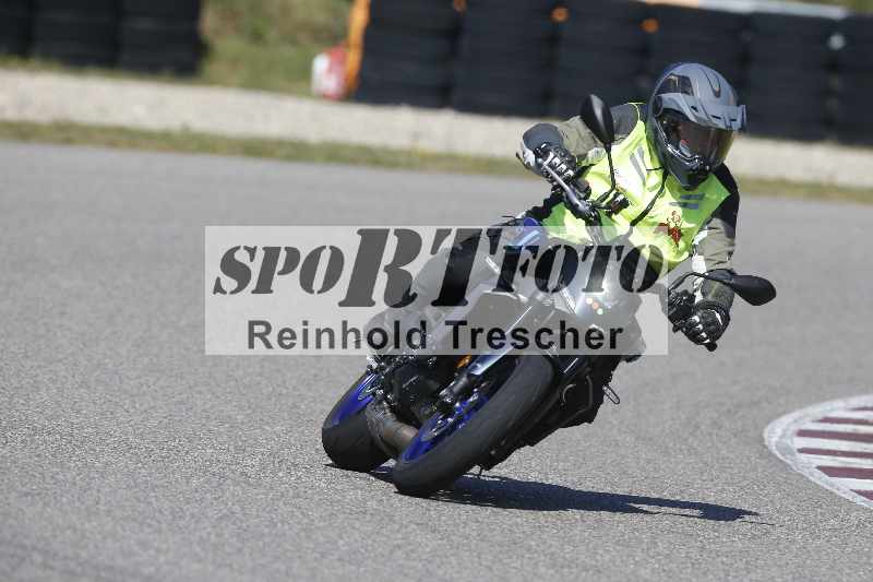 /01 02.04.2026 MAZ ADR/Gruppe gelb Gruppe gruen/unklar